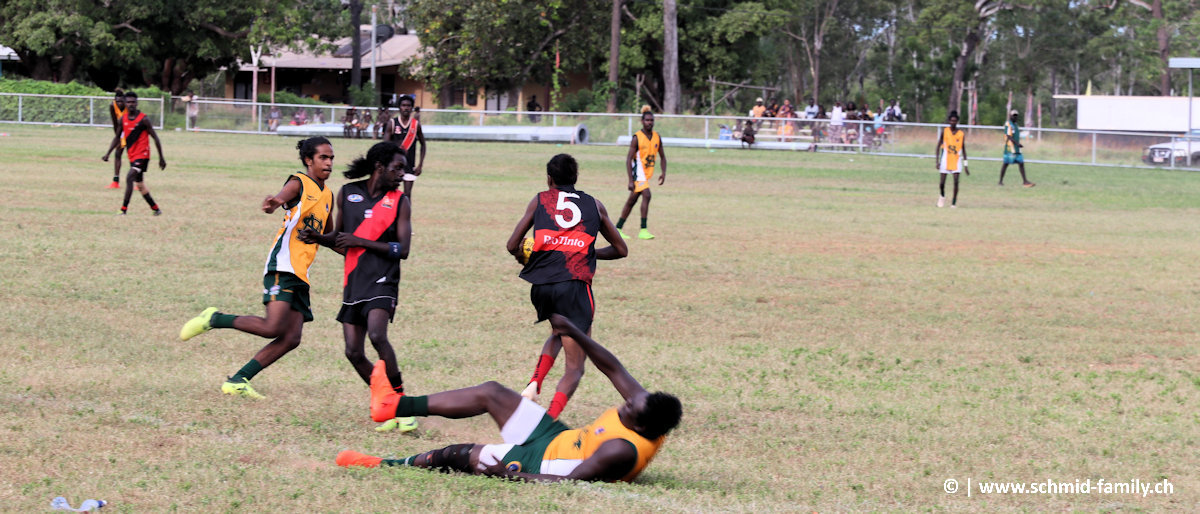 Football Galiwin'ku
